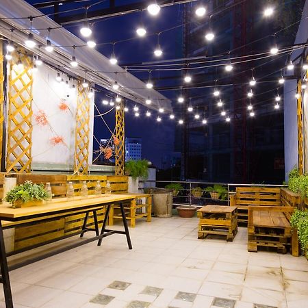 Tropical Vibes Homestay Хошимин Экстерьер фото